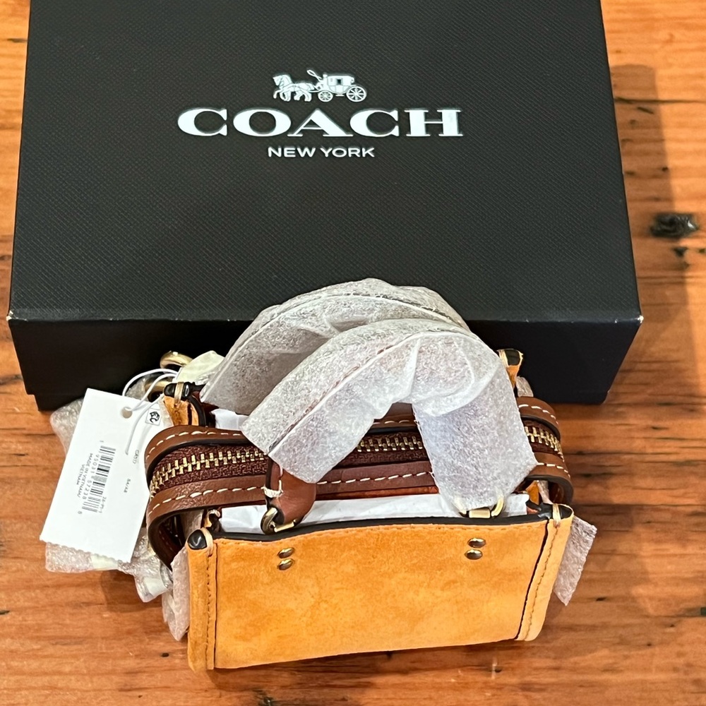 ❤️SOLD❤️NWT Coach Papaya Suede Mini Rogue Bag Charm